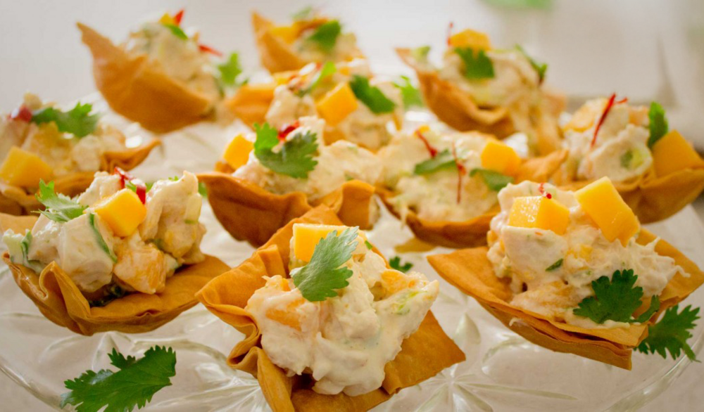 FB-R54-Chicken-and-mango-filo-cups.RITCHIES-1090x613.png