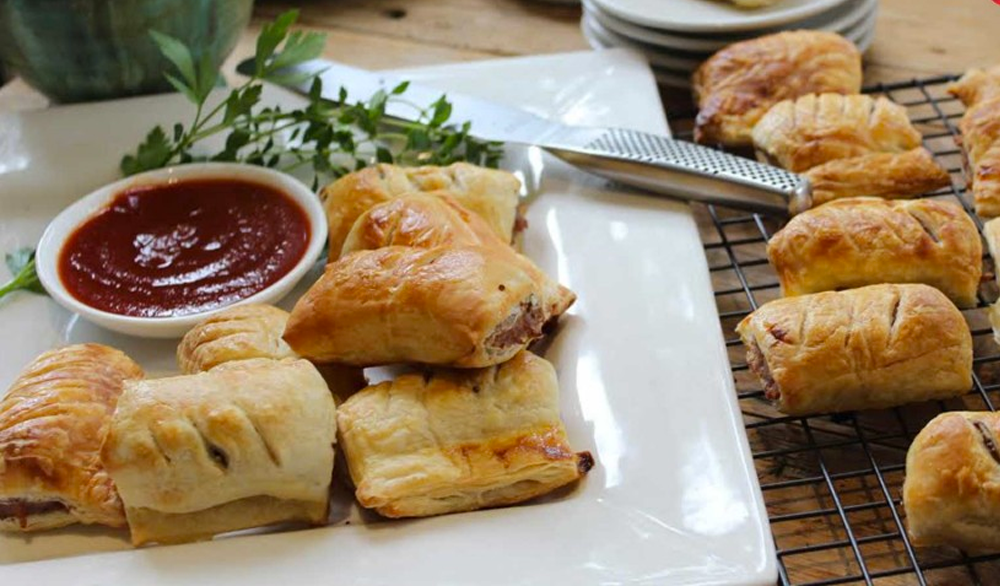 home made sausage rolls large image.png
