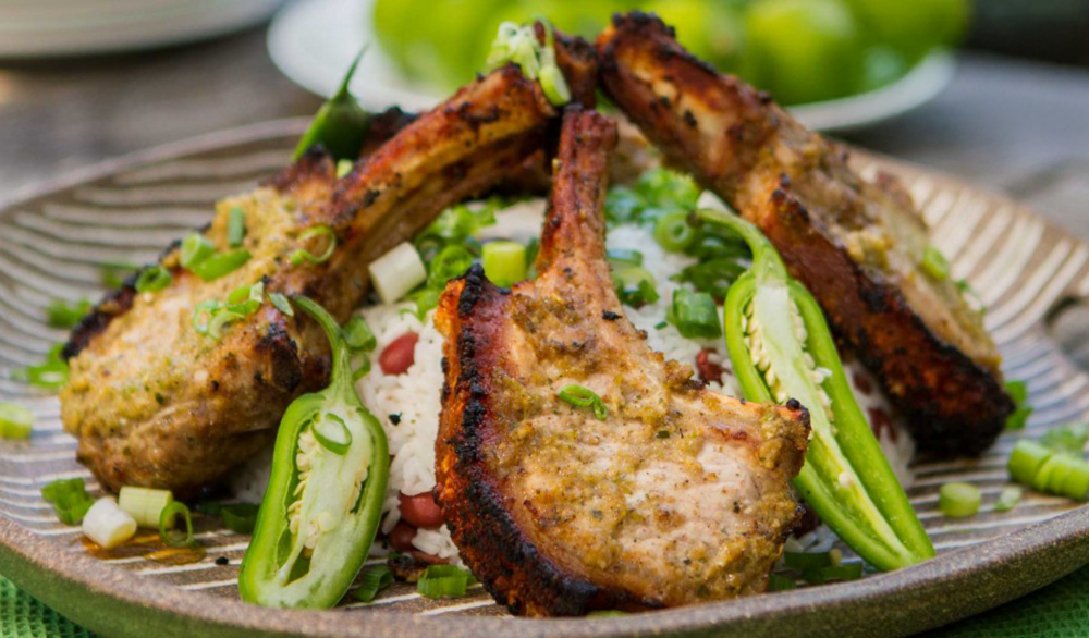 FB-R75-Jerk-pork-chops-with-peas-rice-RITCHIES-1090x613.png