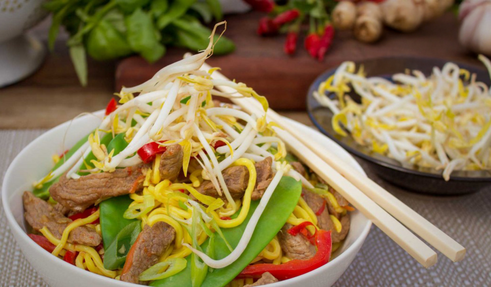 FB-R61-beef-and-chilli-stir-fry.RITCHIES-1090x613.png